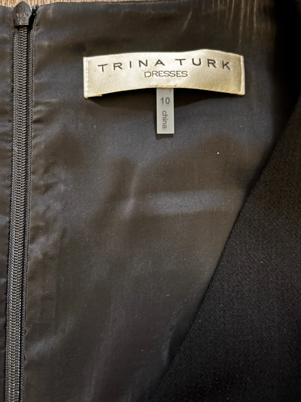 Trina Turk black sleeveless v-neck midi dress - Picture 5 of 13